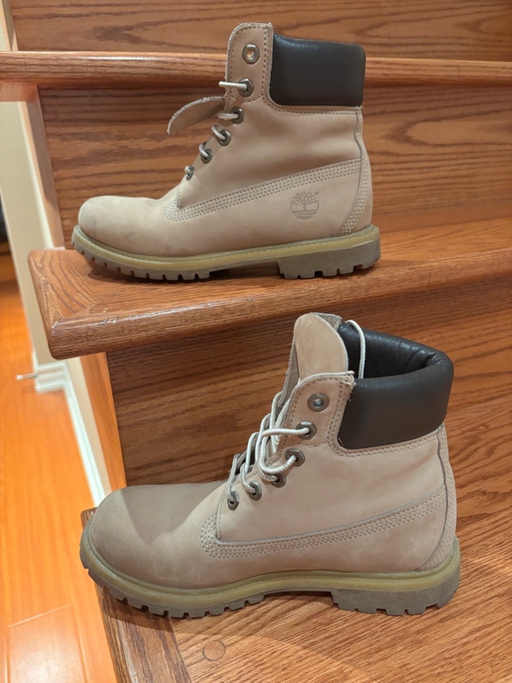 Timberland Beige Tan Lace-Up Boots